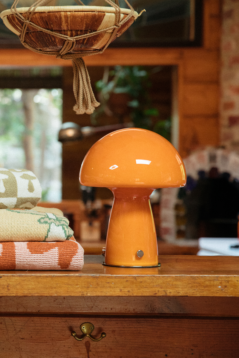 Mid century mushroom lamp deals